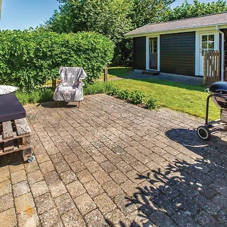 Holiday home Nice In W/ 3 Bedrooms *