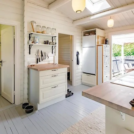 Nice In W/ 3 Bedrooms Holiday home